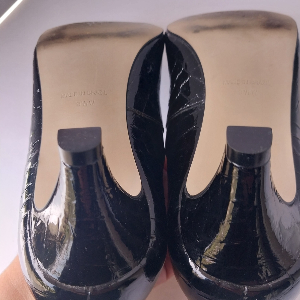 Walking Cradles‎ Black Croc-Embossed Heels - Picture 9 of 16